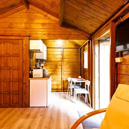 Agamim Πανσιόν 3*