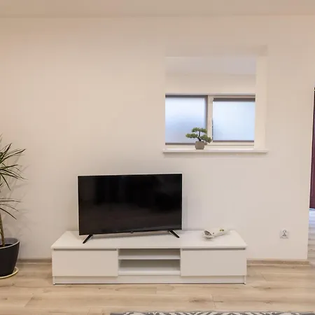 Agamim Πανσιόν 3*